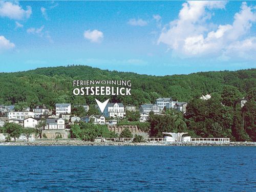 Die Sassnitzer Altstadt - und die Ferienwohnung OSTSEEBLICK direkt �ber dem Kurplatz Sassnitz mit der Kurmuschel